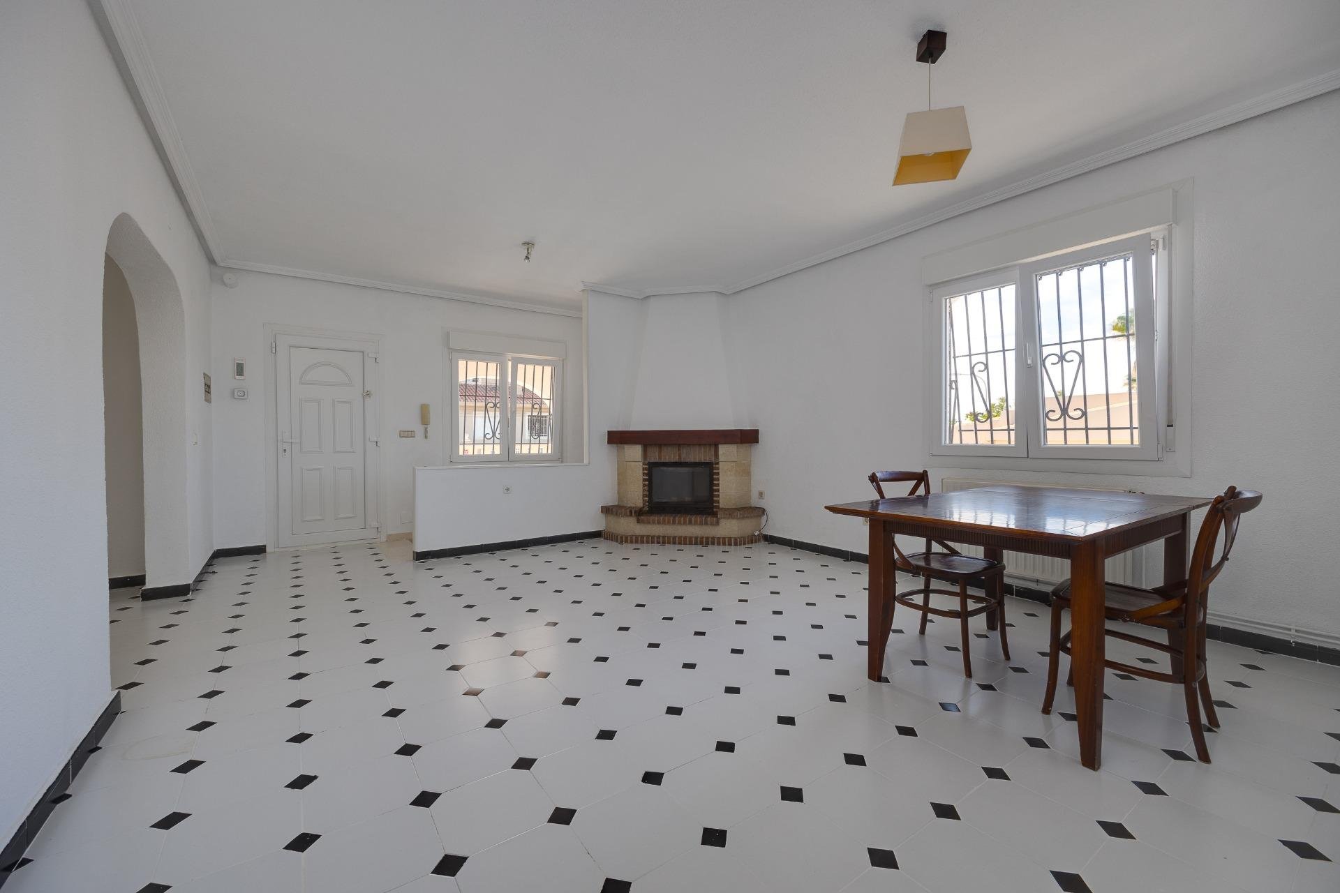 Kamienica w Torrevieja, Alicante, Hiszpania 3 sypialnie, 229 mkw. nr 149788
