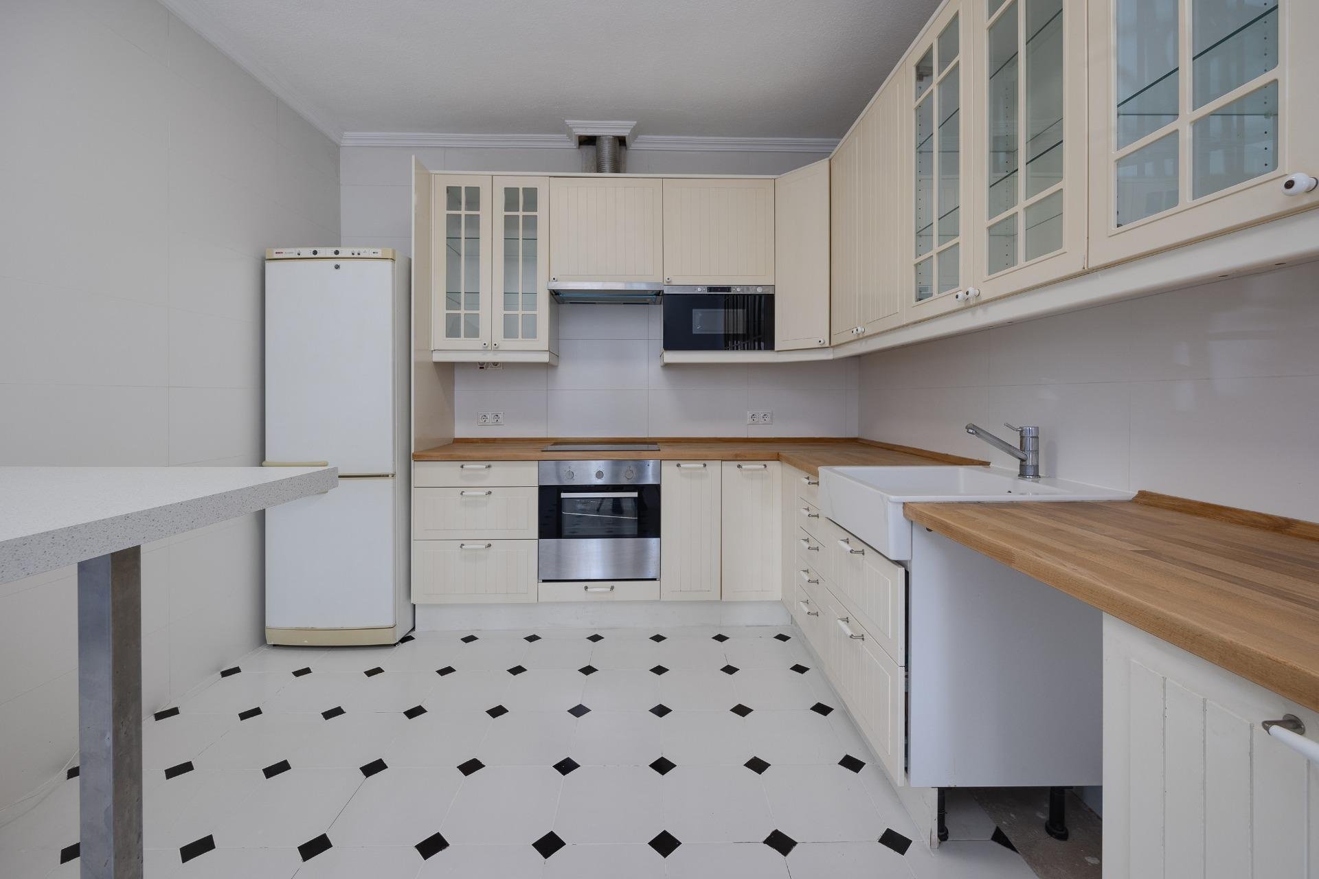 Kamienica w Torrevieja, Alicante, Hiszpania 3 sypialnie, 229 mkw. nr 149788