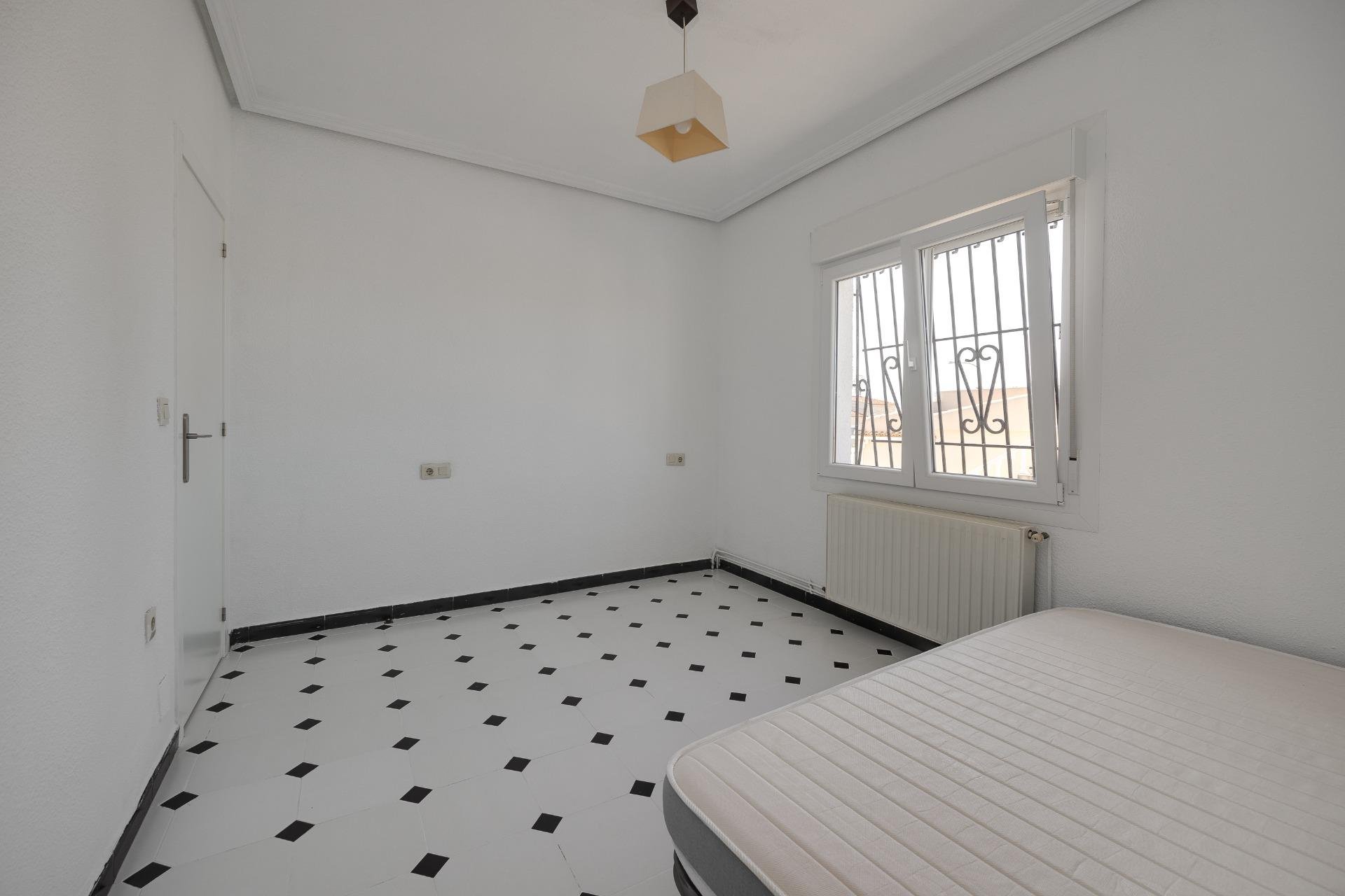 Kamienica w Torrevieja, Alicante, Hiszpania 3 sypialnie, 229 mkw. nr 149788