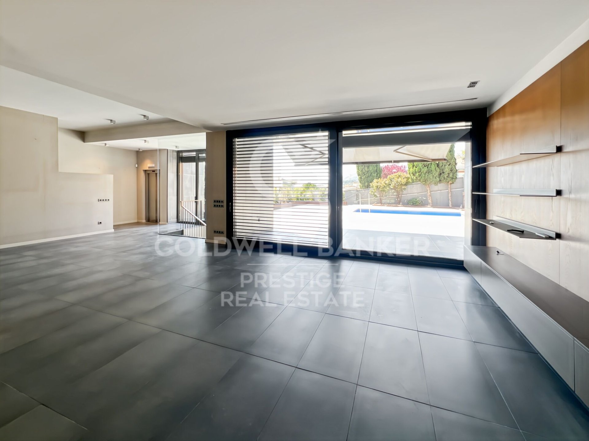 Talo Barcelona, Espanja 4 makuuhuonetta, 434 m2 No. 178801
