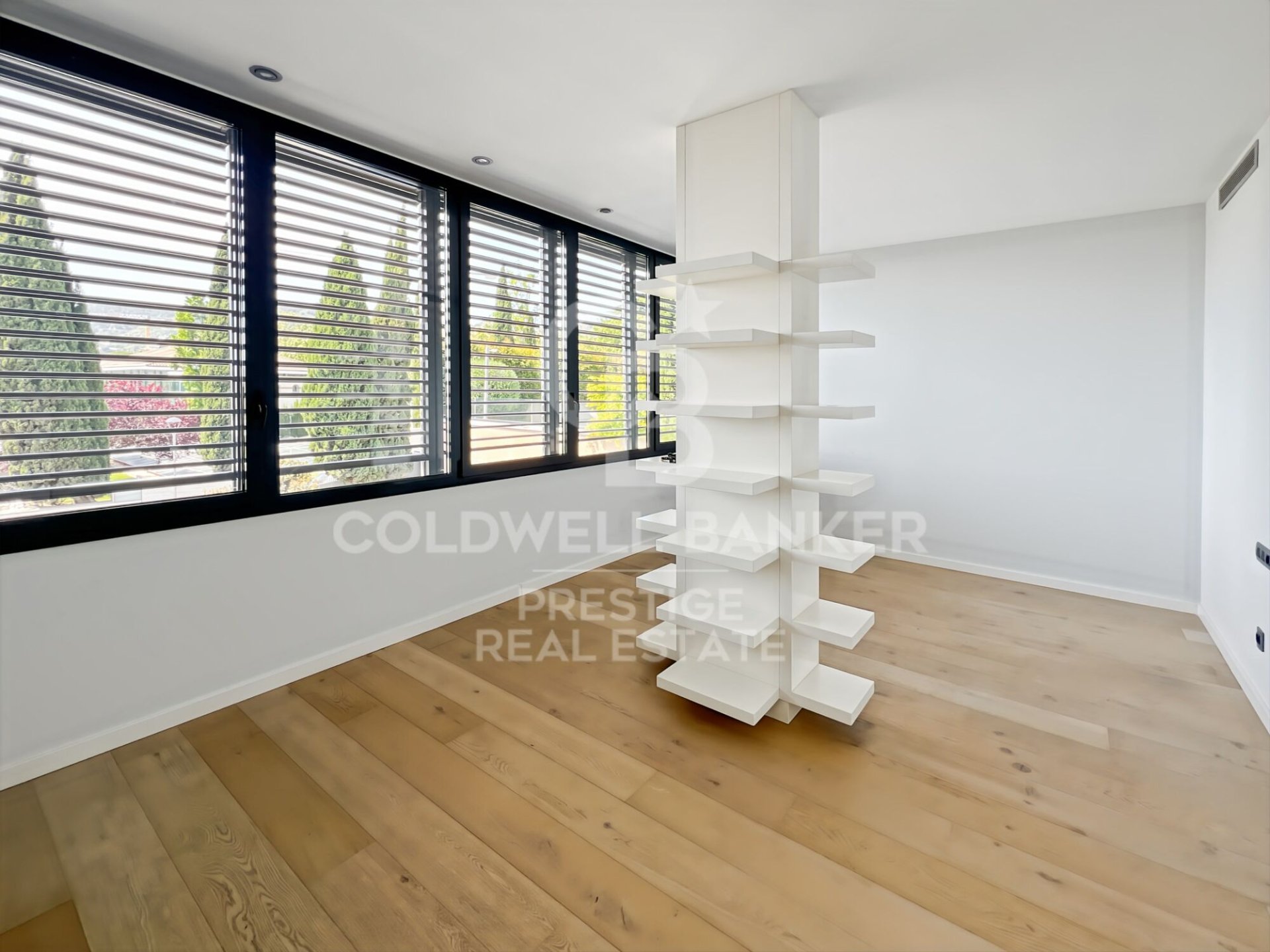 Talo Barcelona, Espanja 4 makuuhuonetta, 434 m2 No. 178801