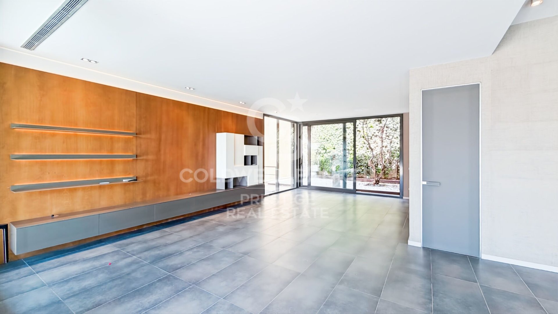 Talo Barcelona, Espanja 4 makuuhuonetta, 434 m2 No. 178801