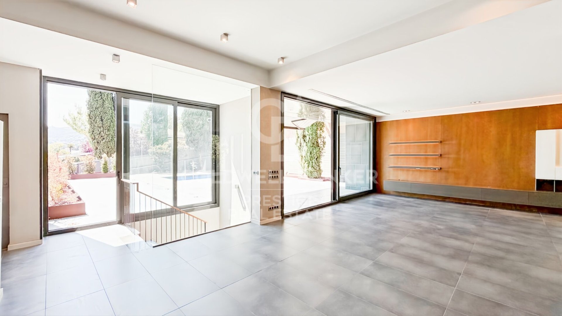 Talo Barcelona, Espanja 4 makuuhuonetta, 434 m2 No. 178801