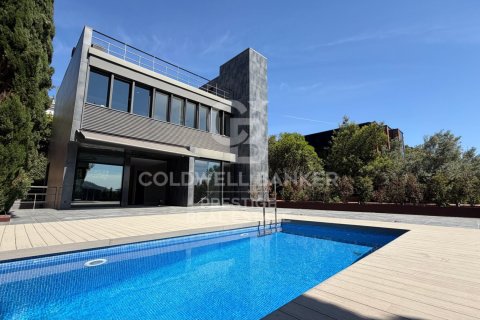 Casa a Barcelona, Spagna 4 camere da letto, 434 mq. N° 178801