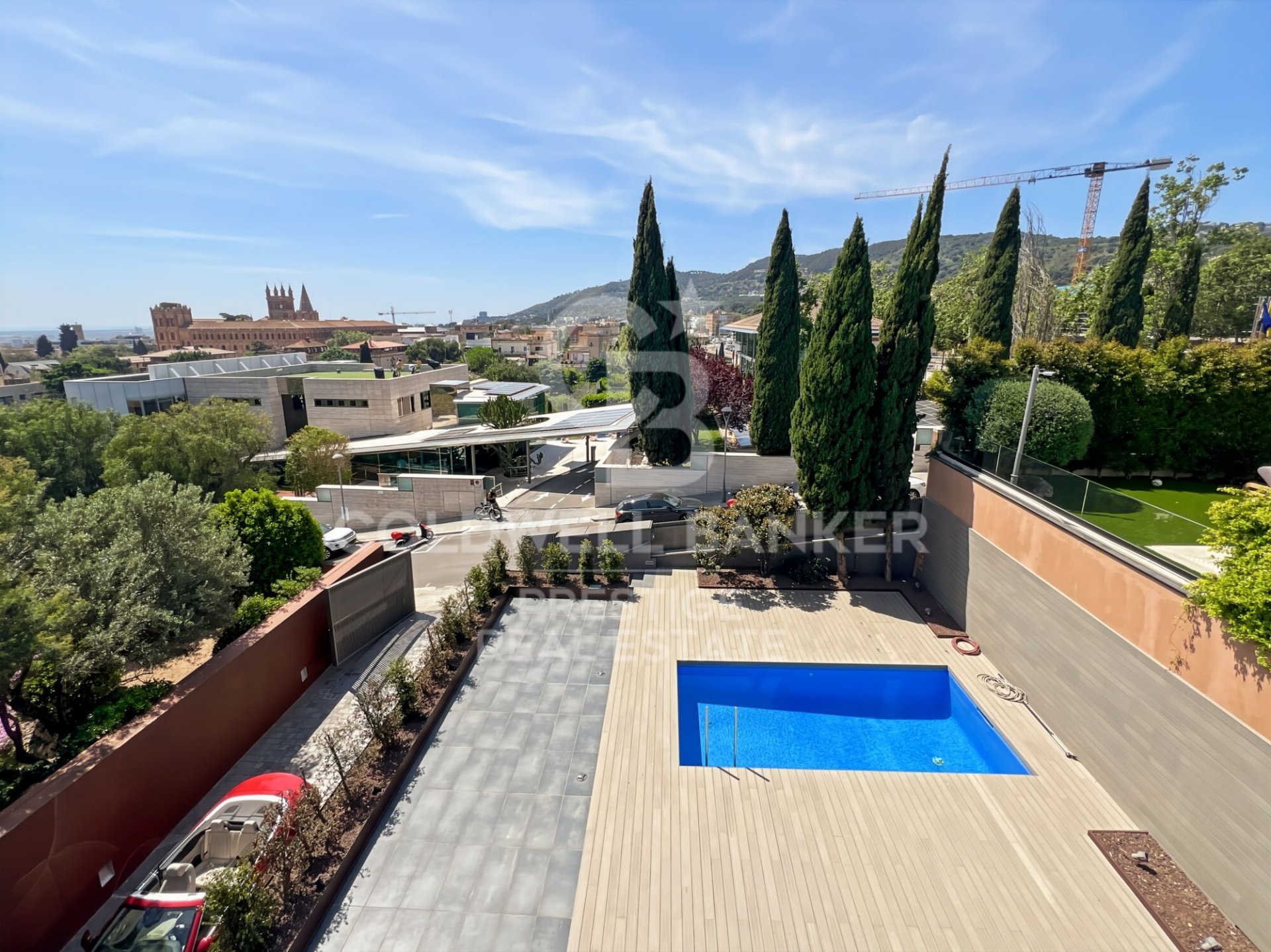 Talo Barcelona, Espanja 4 makuuhuonetta, 434 m2 No. 178801