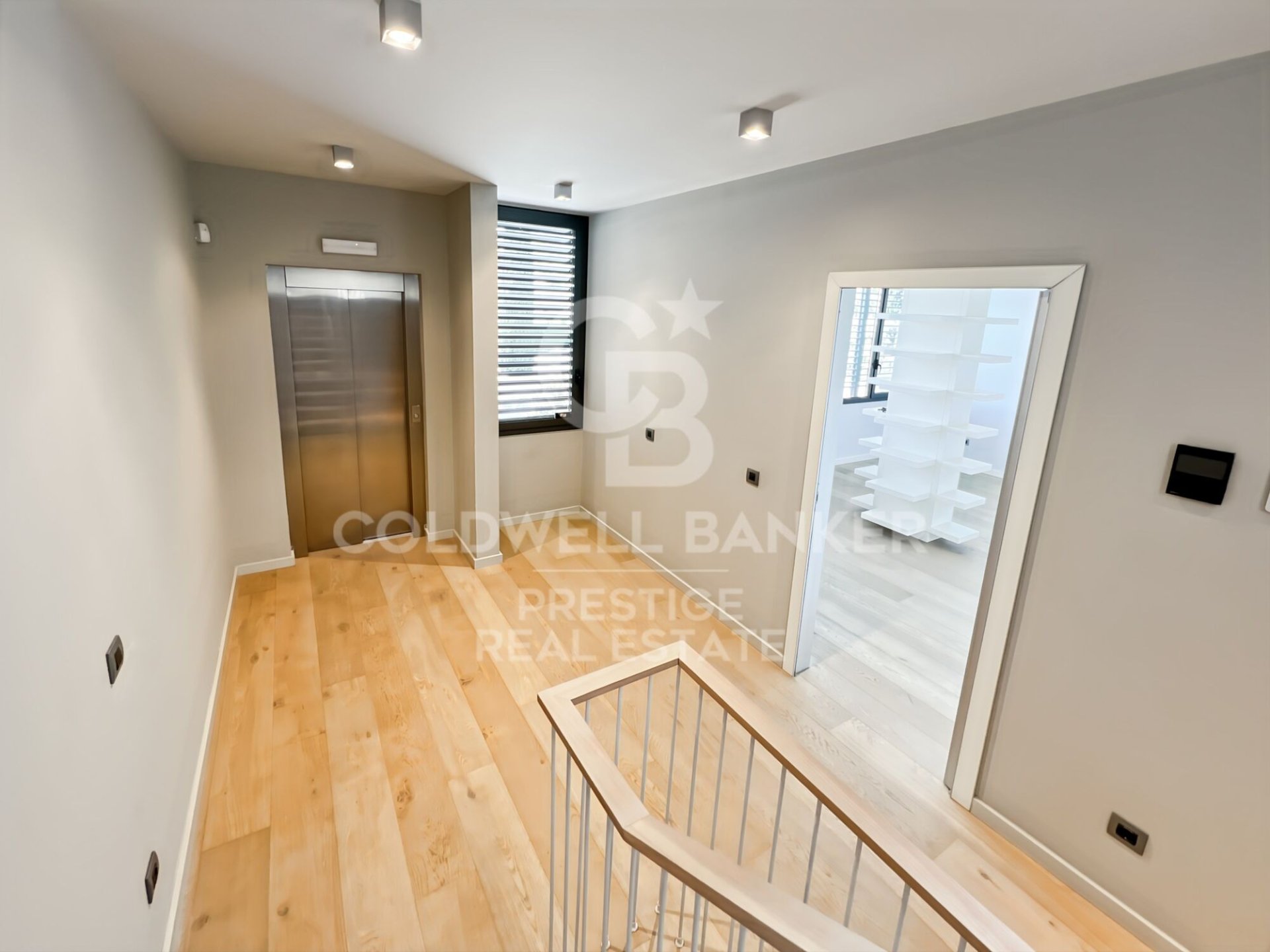 Talo Barcelona, Espanja 4 makuuhuonetta, 434 m2 No. 178801