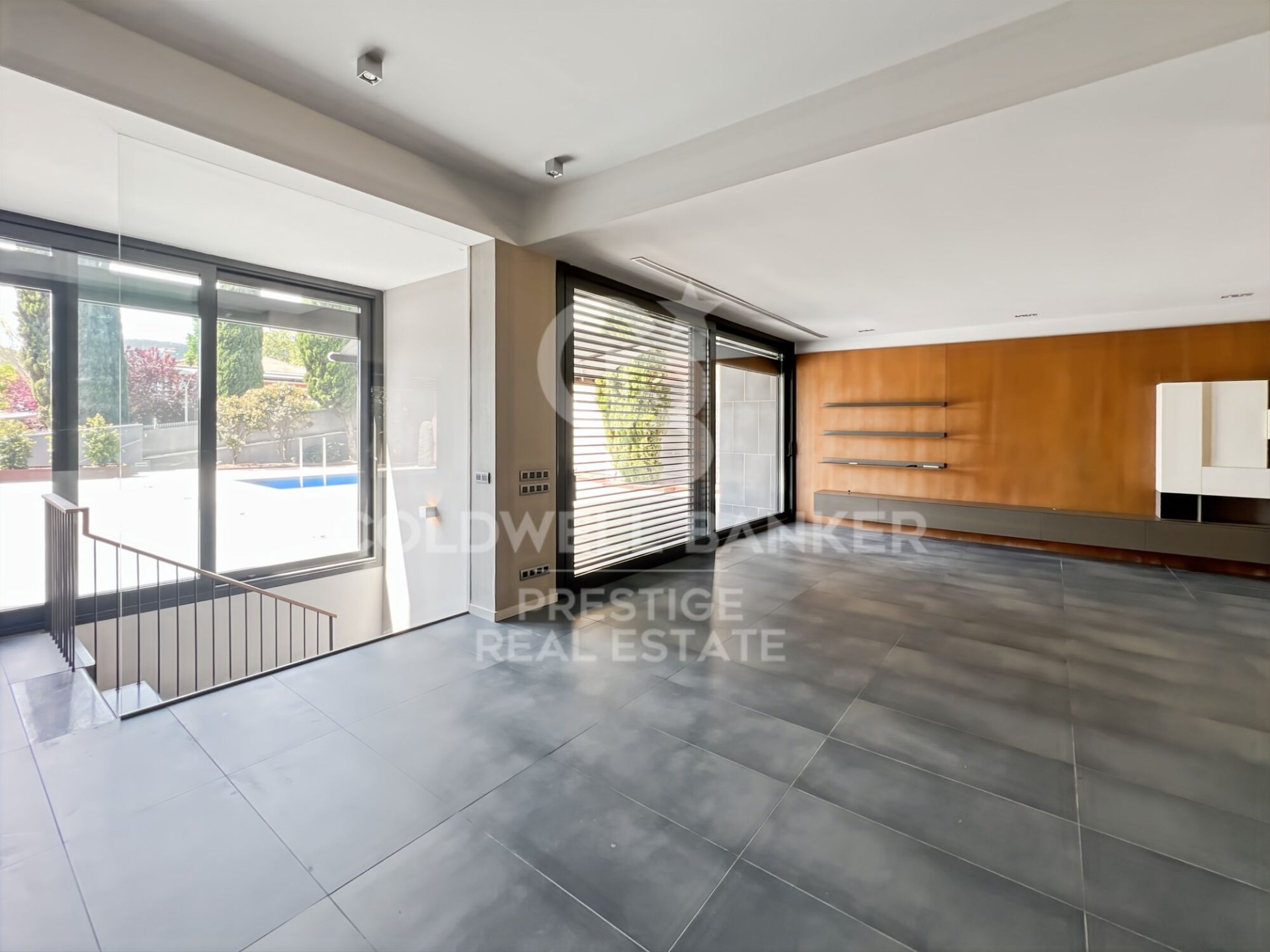 Talo Barcelona, Espanja 4 makuuhuonetta, 434 m2 No. 178801