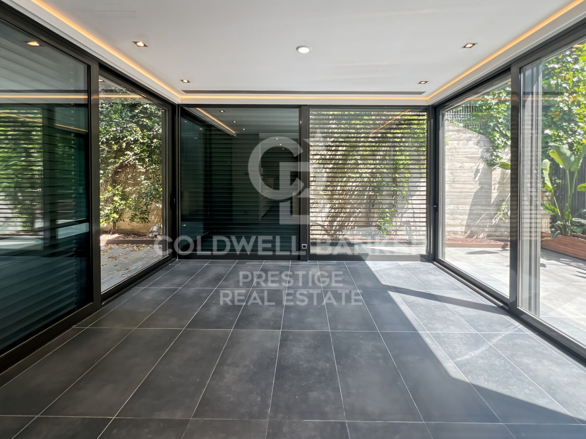Talo Barcelona, Espanja 4 makuuhuonetta, 434 m2 No. 178801