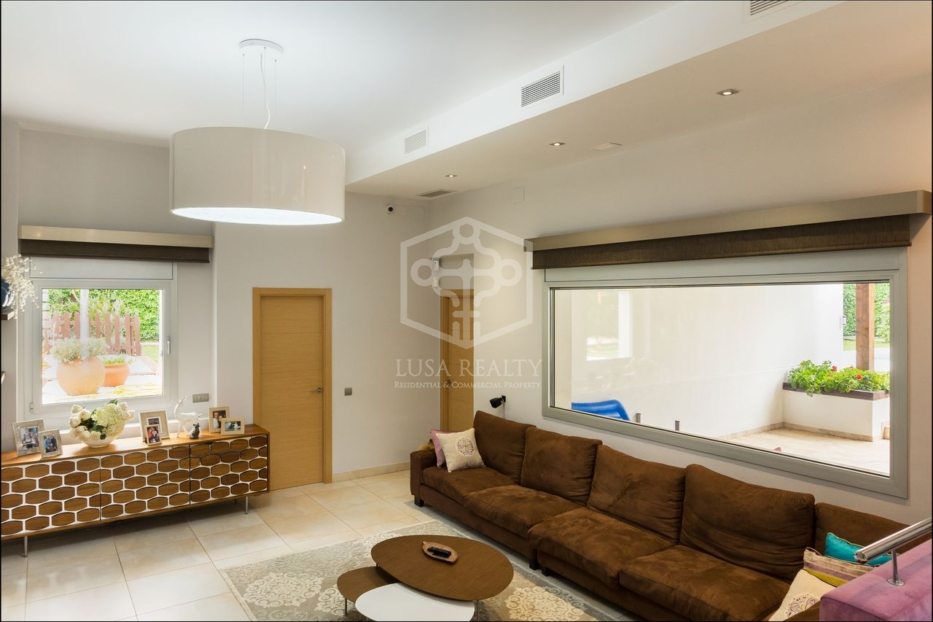 Villa en Sant Andreu de Llavaneres, Barcelona, España 4 dormitorios, 377 m2 No. 78366