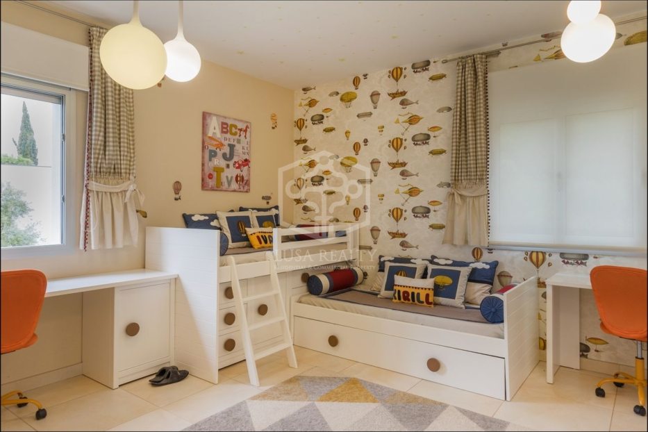 Villa en Sant Andreu de Llavaneres, Barcelona, España 4 dormitorios, 377 m2 No. 78366
