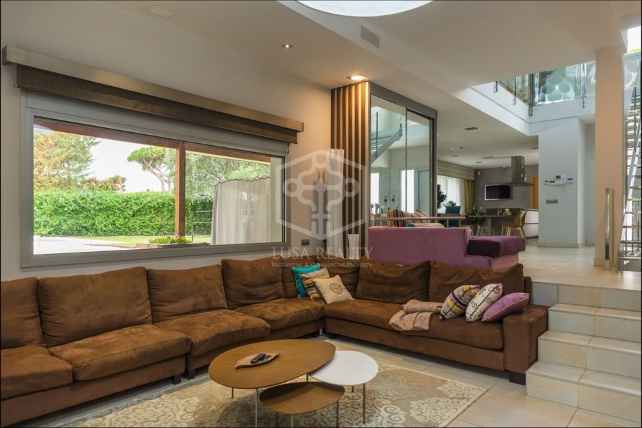 Villa en Sant Andreu de Llavaneres, Barcelona, España 4 dormitorios, 377 m2 No. 78366