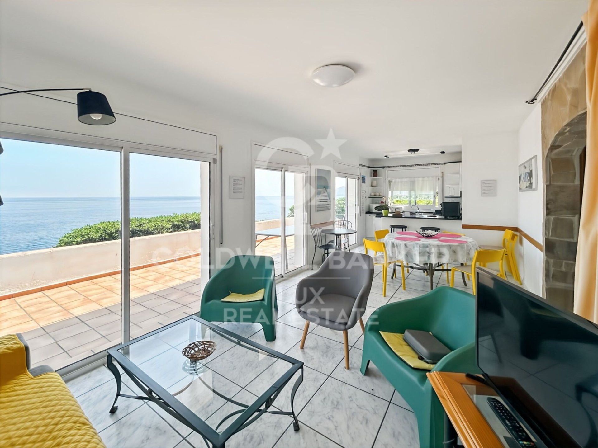 Hotel in Llanca, Girona, Spanien 2208 m2 Nr. 158576