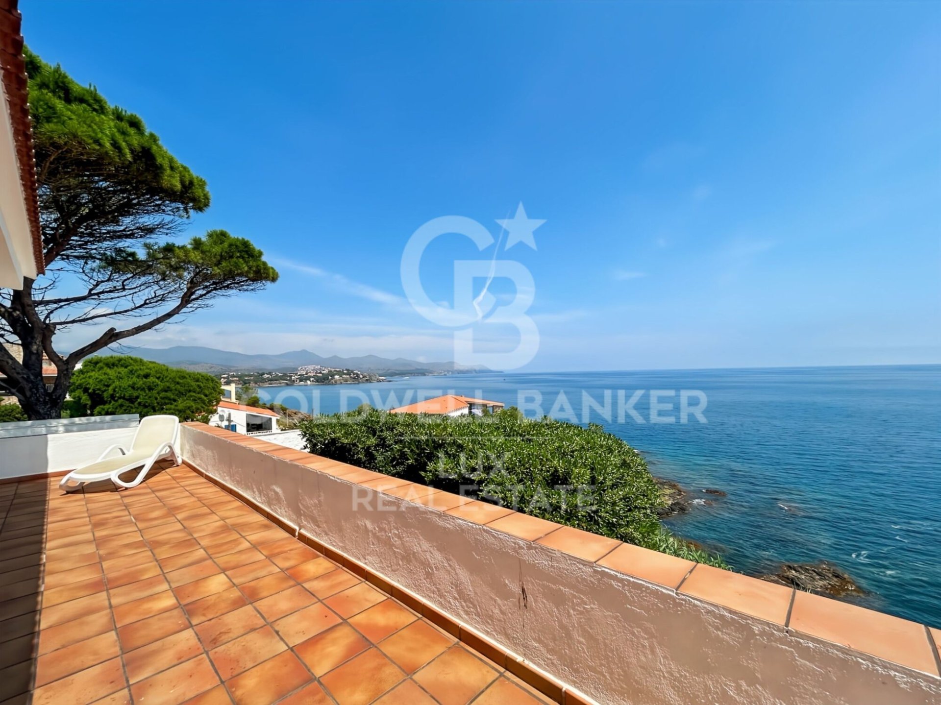 Hotel in Llanca, Girona, Spanien 2208 m2 Nr. 158576