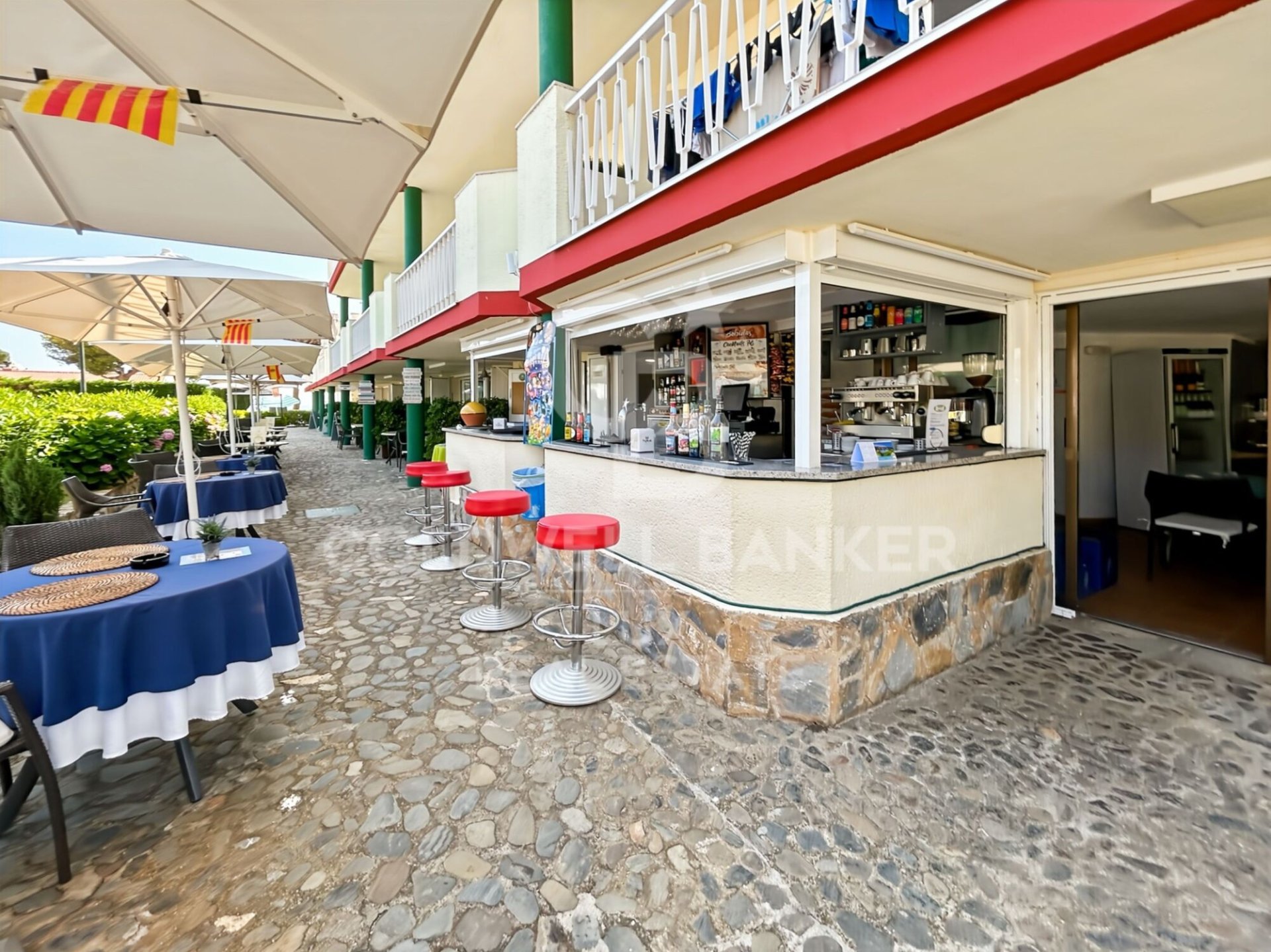 Hotel in Llanca, Girona, Spanien 2208 m2 Nr. 158576