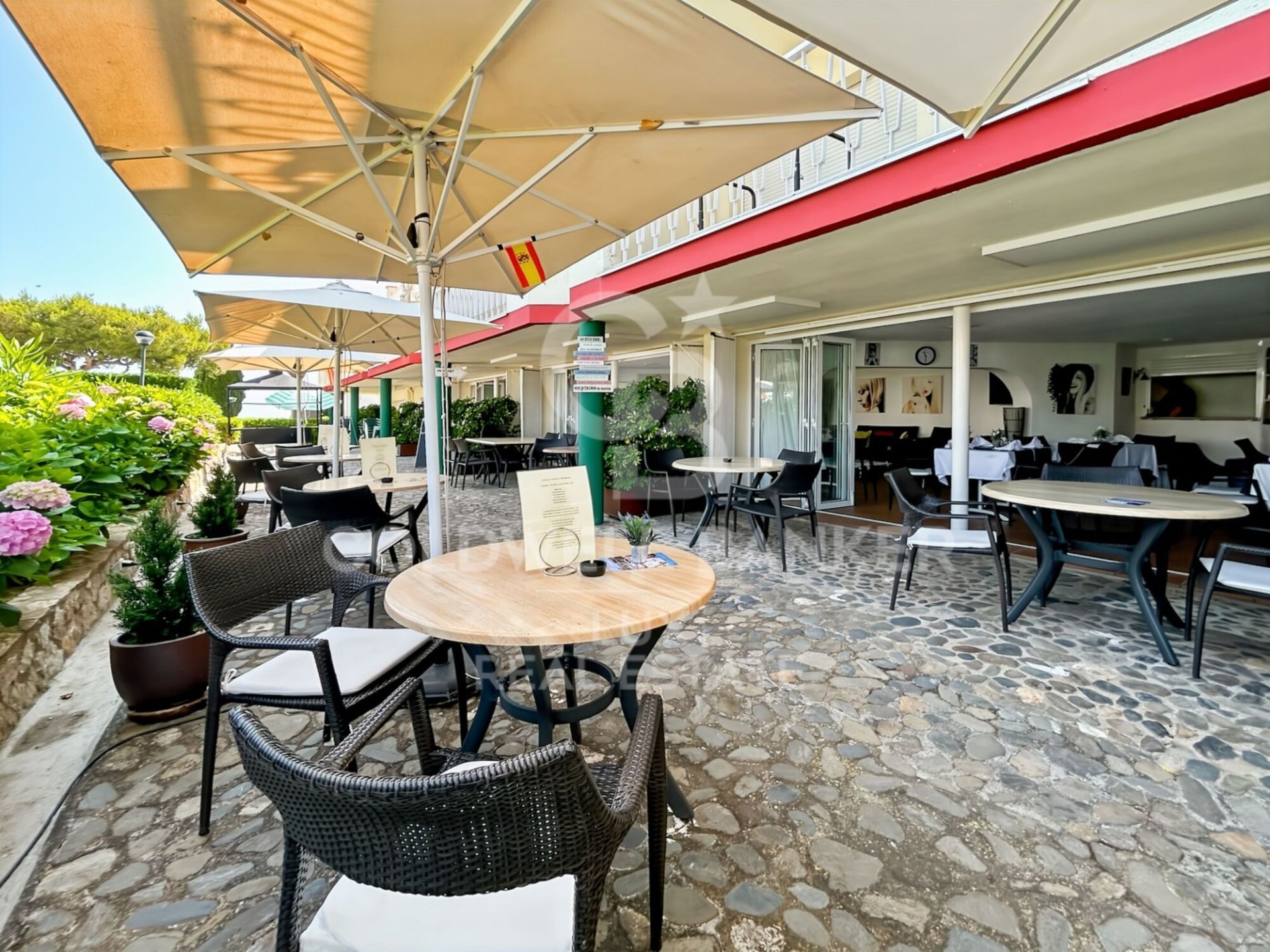 Hotel in Llanca, Girona, Spanien 2208 m2 Nr. 158576
