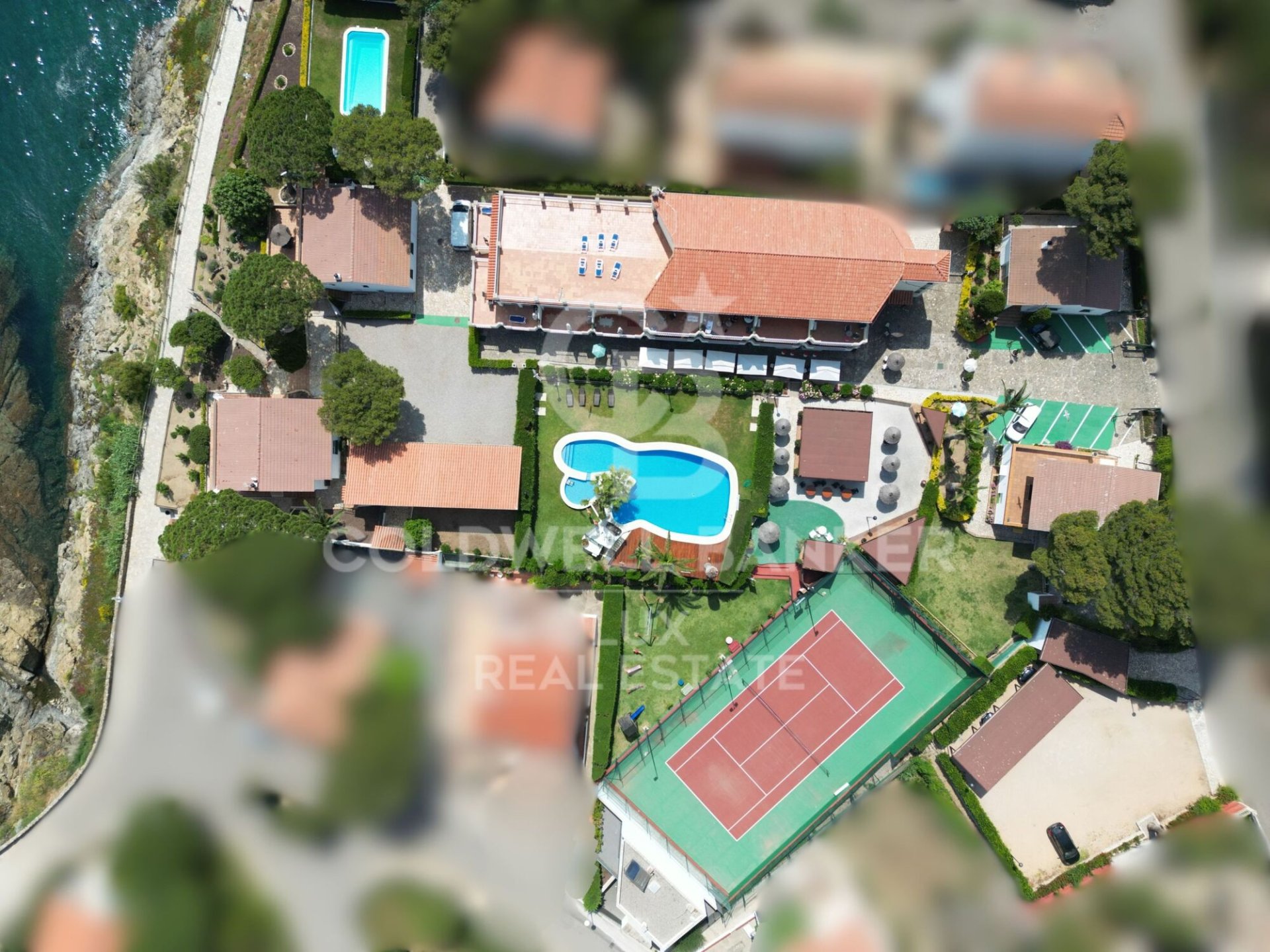 Hotel in Llanca, Girona, Spanien 2208 m2 Nr. 158576