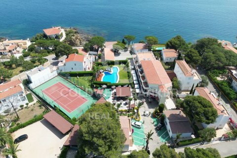 Hotel à Llanca, Girona, Espagne 2208 m2 No. 158576