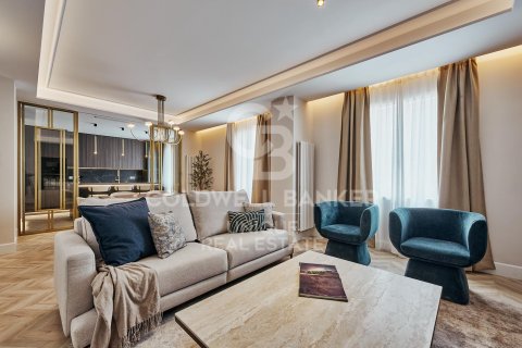 Appartamento a Madrid, Spagna 3 camere da letto, 215 mq. N° 158580