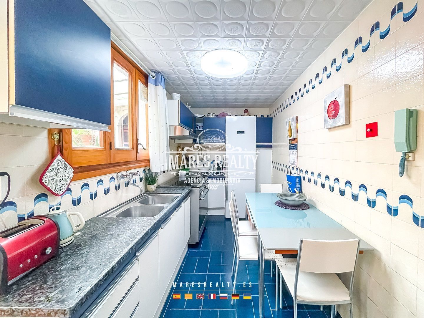 Коммерческая недвижимость в Калелья, Барселона, Испания 949м2 №113264