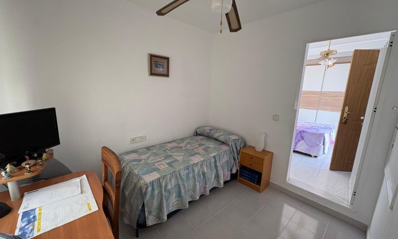Bungalow en Torrevieja, Alicante, España 3 dormitorios, 61 m2 No. 189020