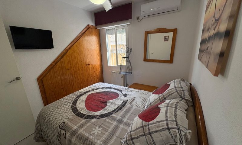 Bungalow en Torrevieja, Alicante, España 3 dormitorios, 61 m2 No. 189020