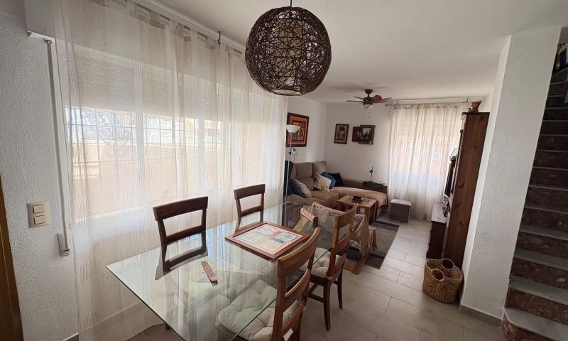 Bungalow en Torrevieja, Alicante, España 3 dormitorios, 61 m2 No. 189020