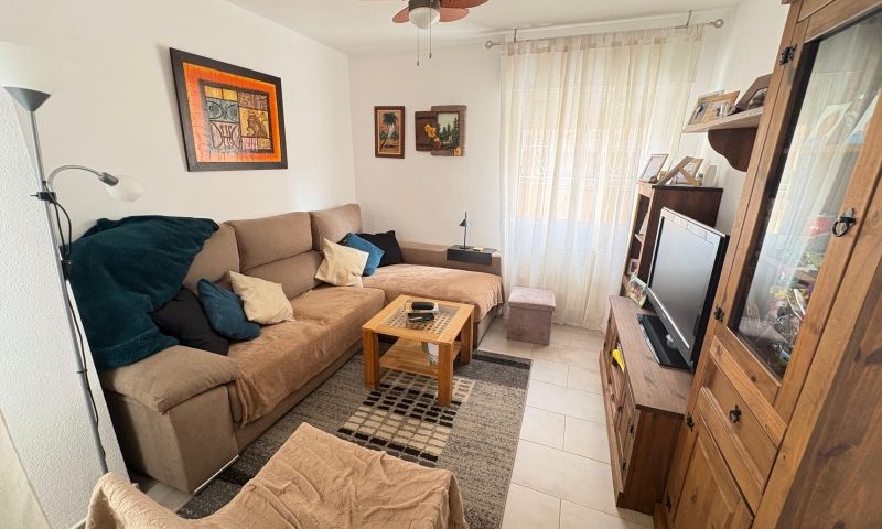 Bungalow en Torrevieja, Alicante, España 3 dormitorios, 61 m2 No. 189020