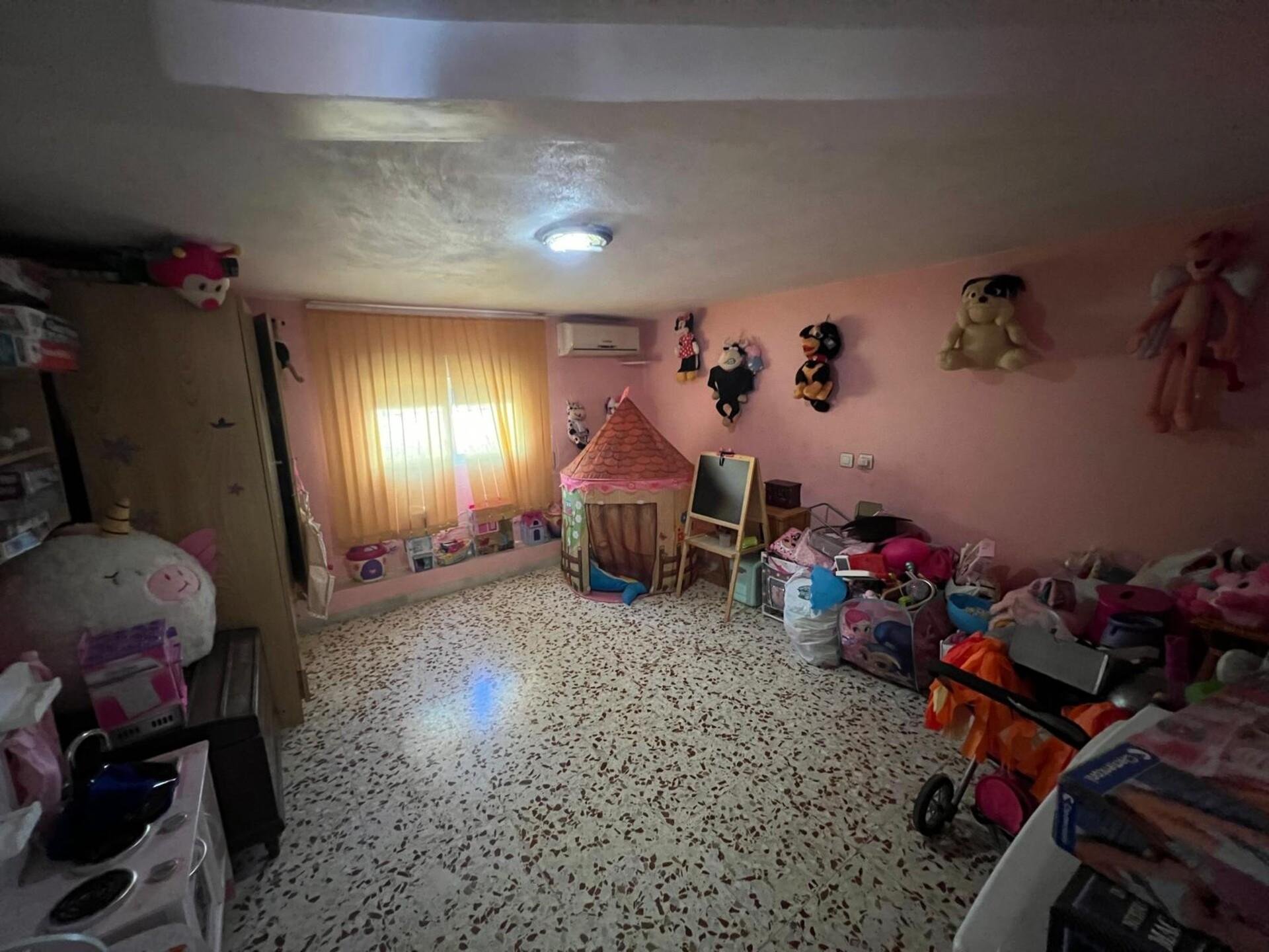 Villa i Torrevieja, Alicante, Spanien 5 sovrum, 190 kvm. Nr. 178180