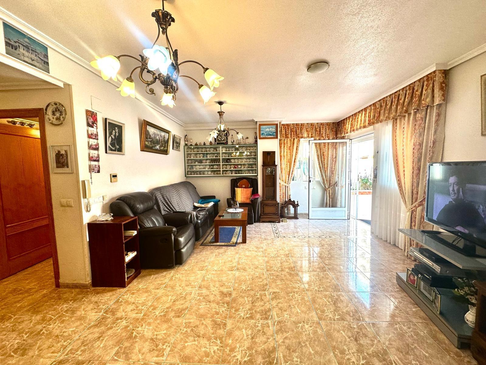 Wohnung in Torrevieja, Alicante, Spanien 3 Schlafzimmer, 140 m2 Nr. 155691