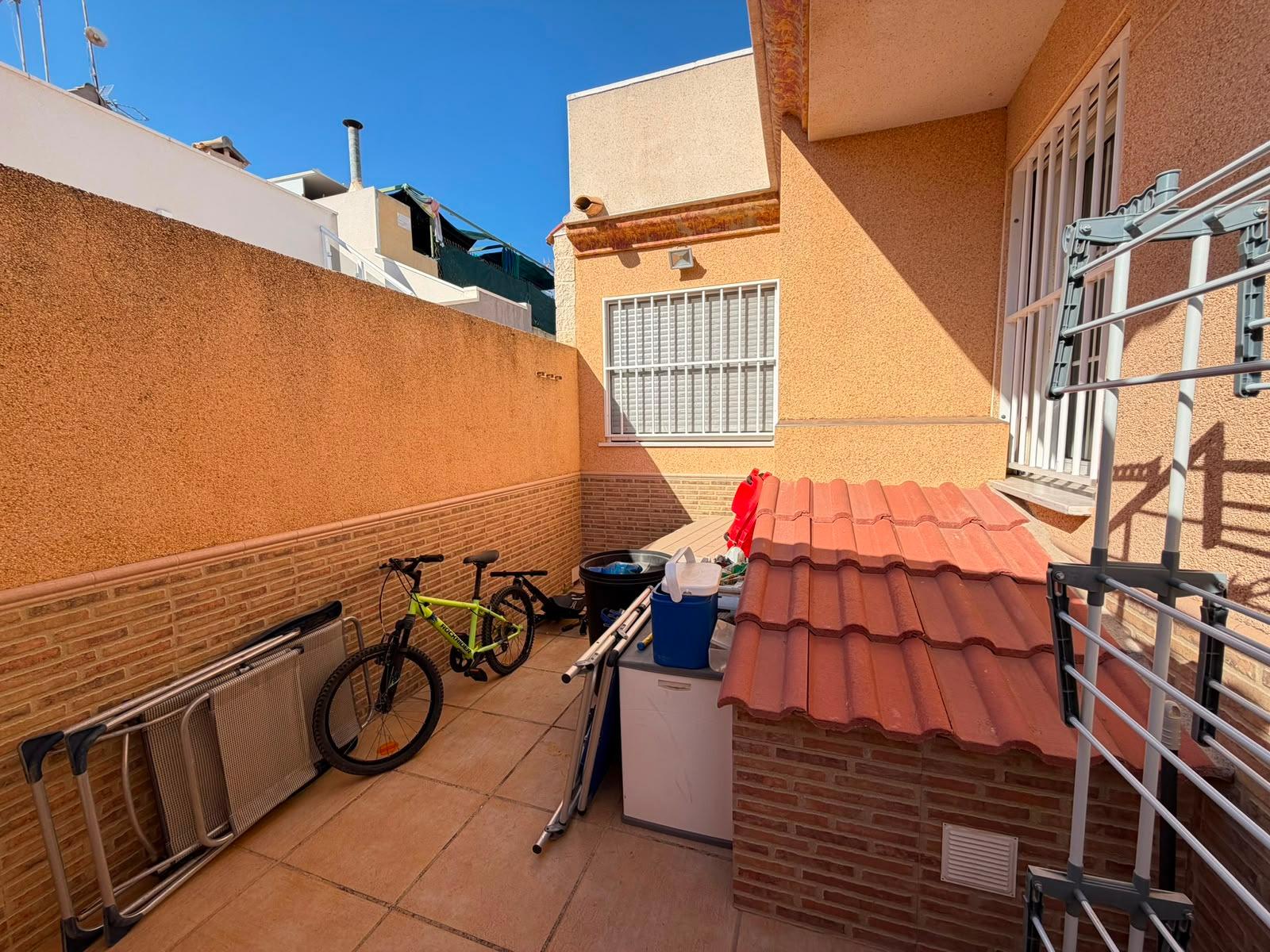 Villetta a schiera a Torrevieja, Alicante, Spagna 3 camere da letto, 70 mq. N° 190194