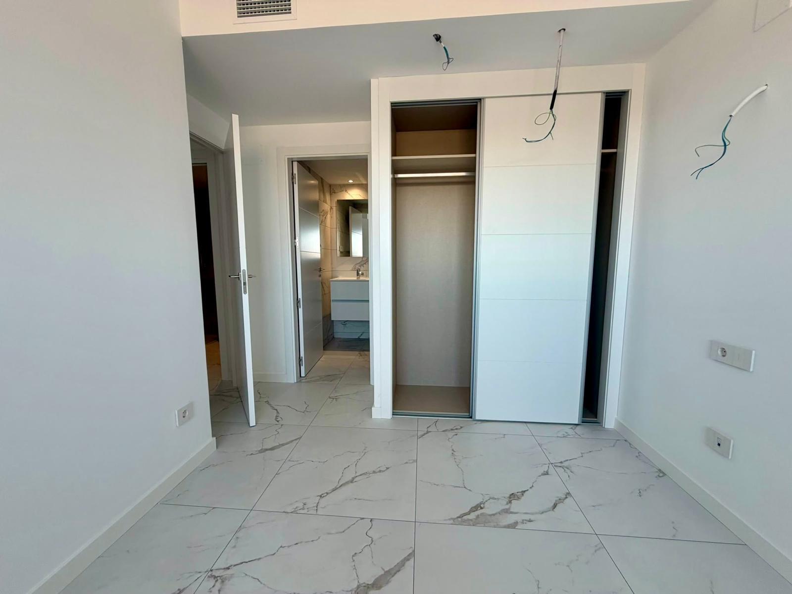 Apartamento en Punta Prima, Alicante, España 2 dormitorios, 76 m2 No. 190196