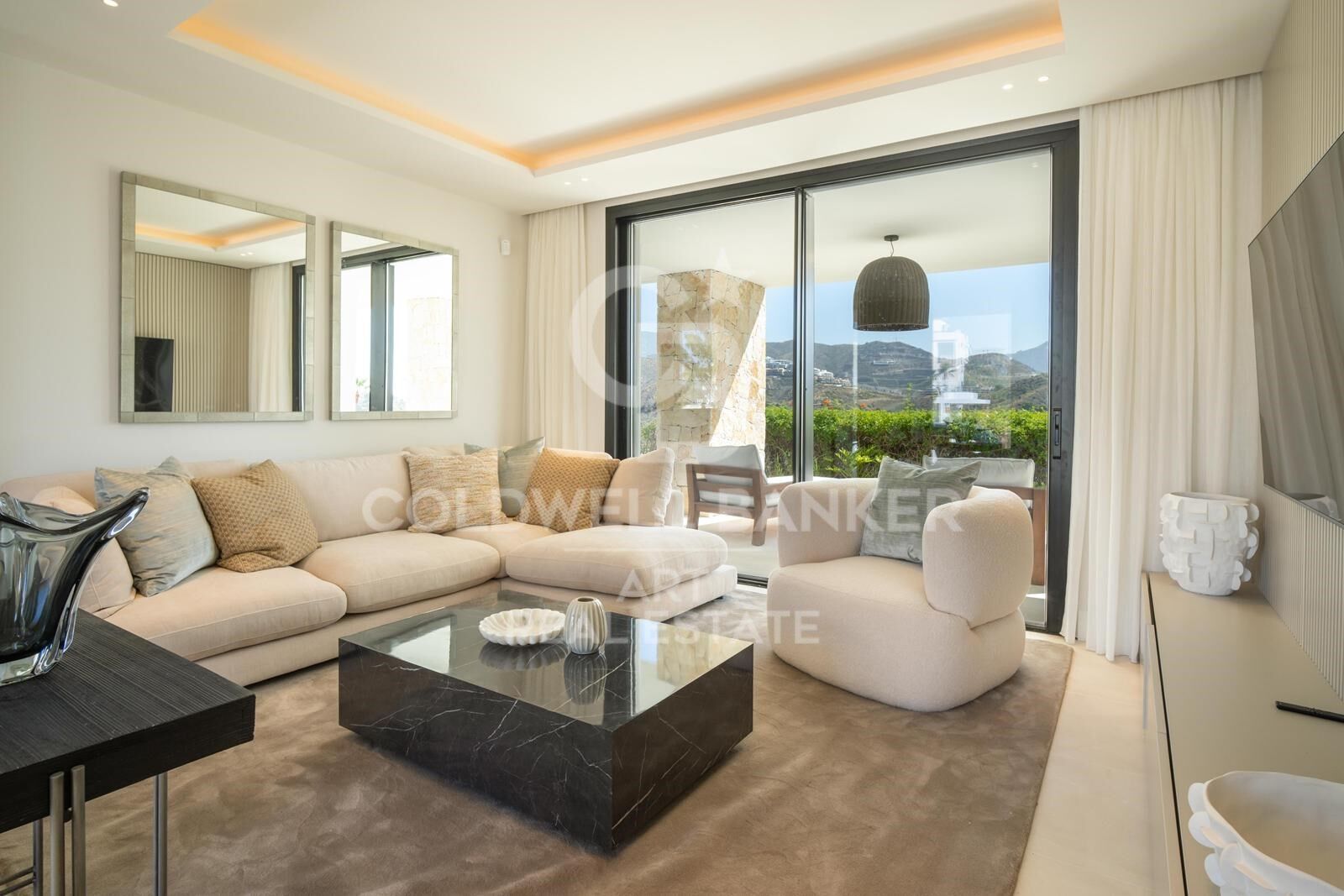 Villa i Benahavis, Malaga, Spanien 8 sovrum, 958 kvm. Nr. 159128