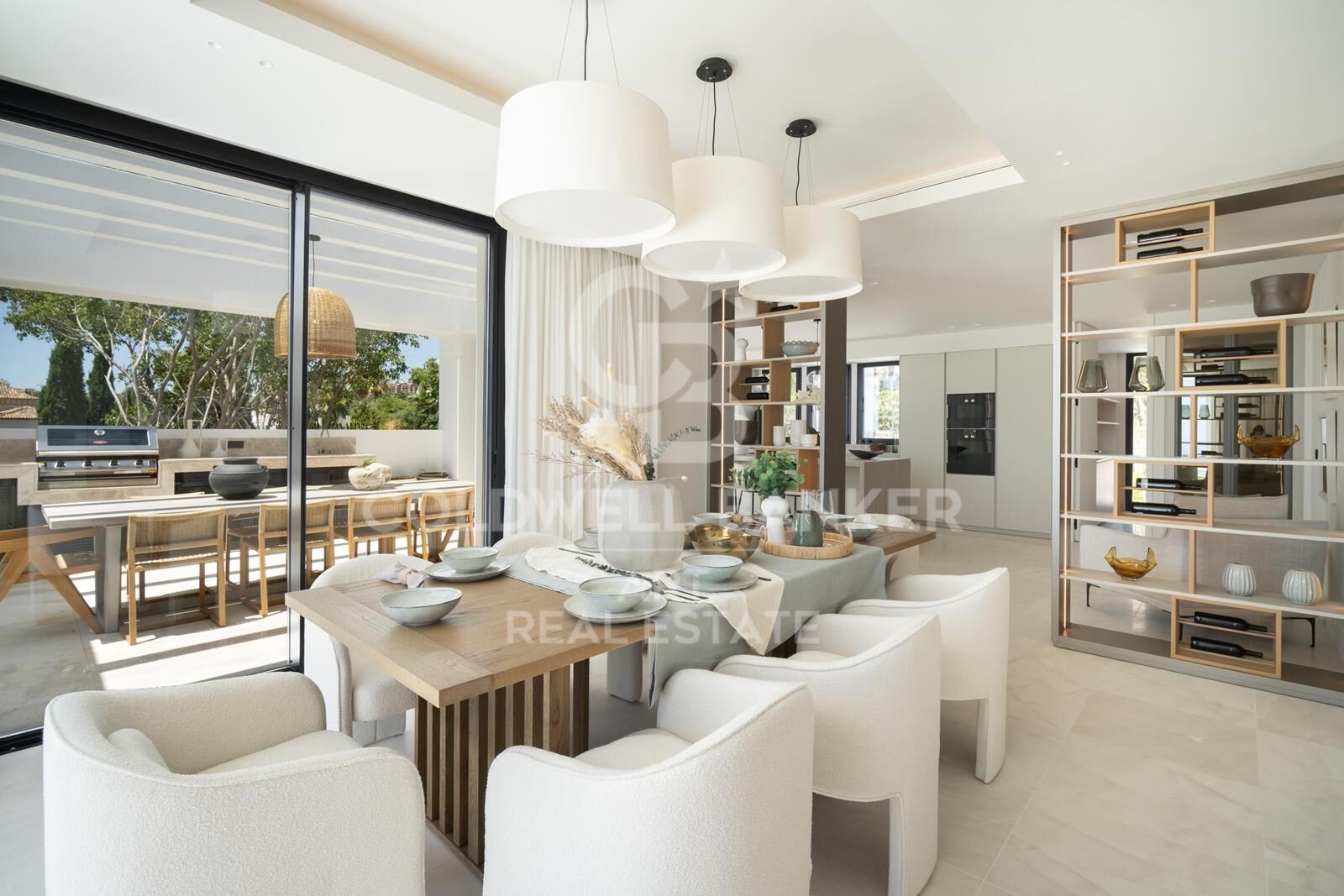 Villa i Benahavis, Malaga, Spanien 8 sovrum, 958 kvm. Nr. 159128