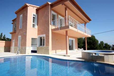 Villa in Calpe, Alicante, Spain 3 bedrooms, 232 sq.m. No. 80440