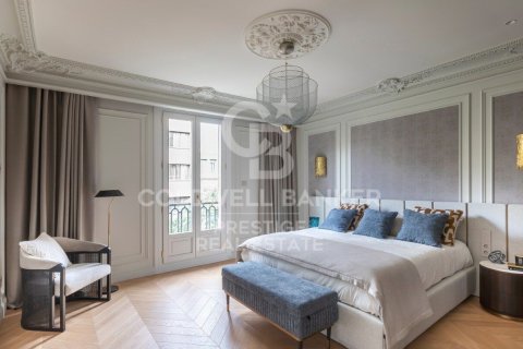 Apartment in Barcelona, Spain 4 bedrooms, 201 sq.m. No. 159434