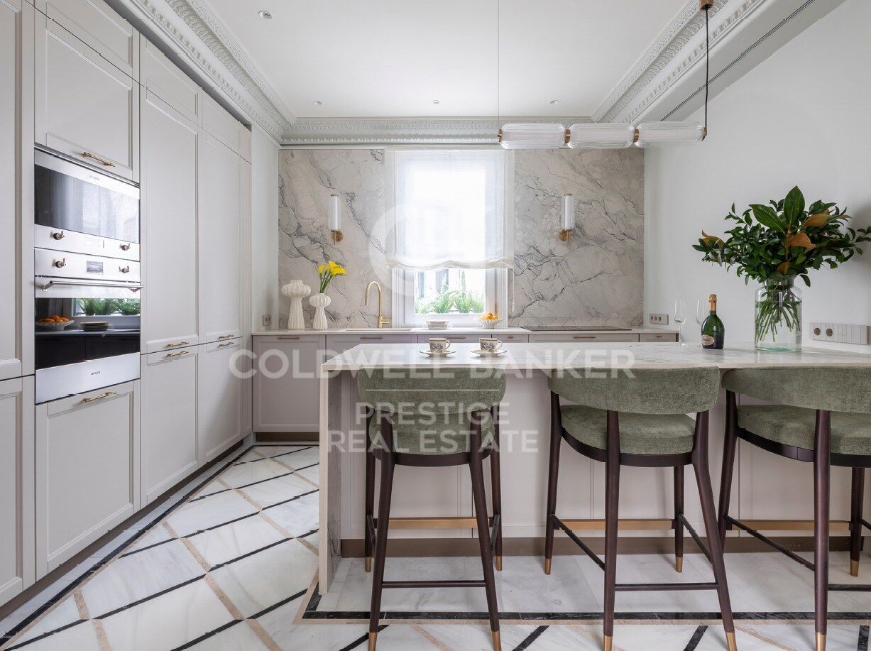 Apartament w Barcelona, Hiszpania 4 sypialnie, 201 mkw. nr 159434