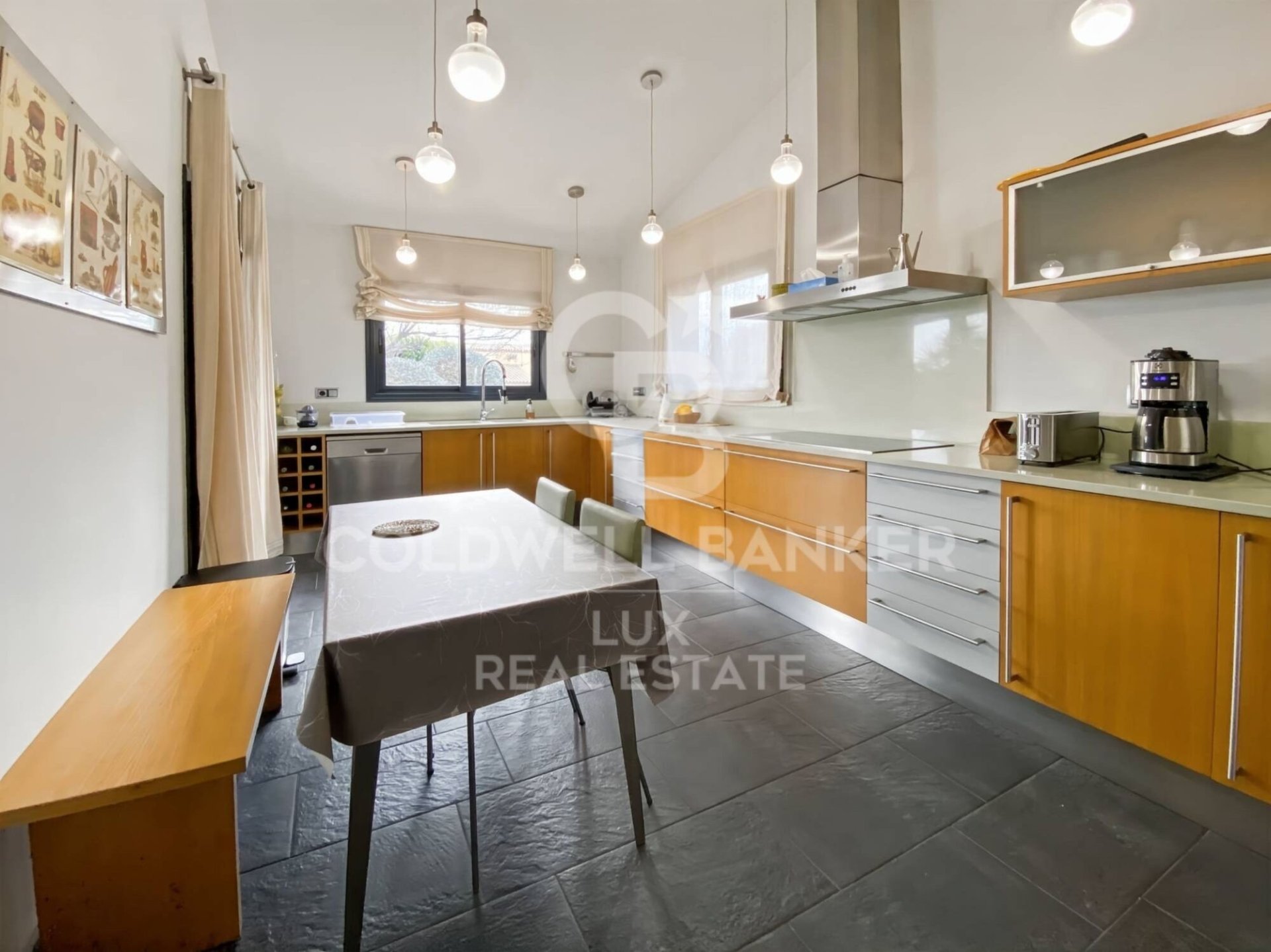 House in Peralada, Girona, Spanien 4 Schlafzimmer, 310 m2 Nr. 159435
