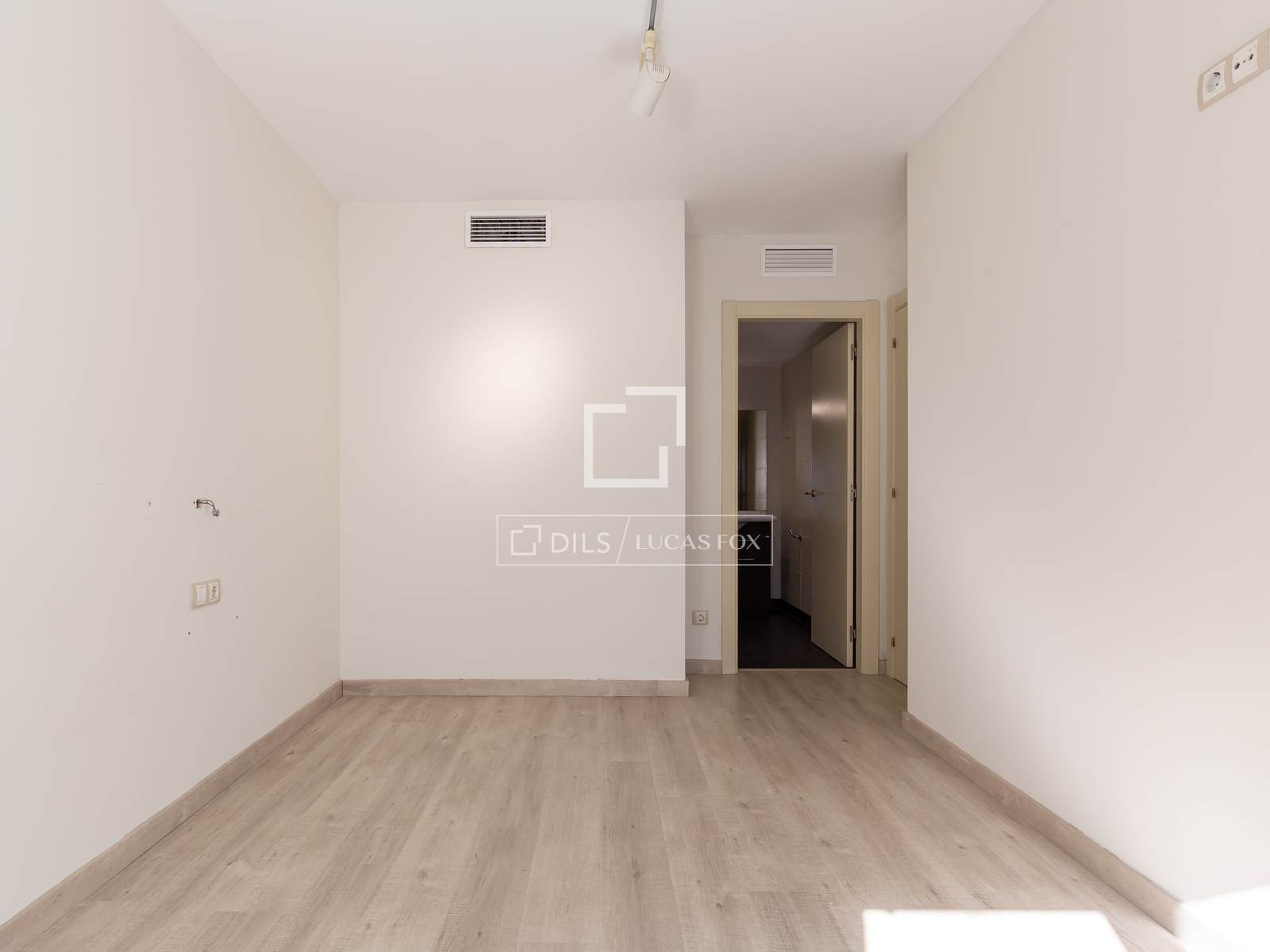 Apartment in Sant Just Desvern, Barcelona, Spain 3 bedrooms, 112 sq.m. No. 195609