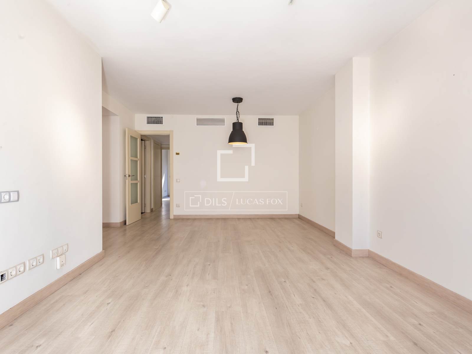 Apartment in Sant Just Desvern, Barcelona, Spain 3 bedrooms, 112 sq.m. No. 195609