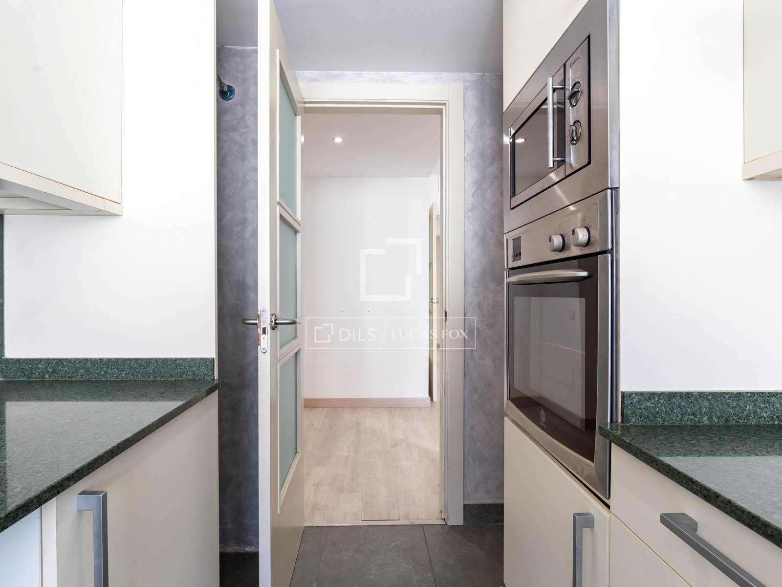 Apartment in Sant Just Desvern, Barcelona, Spain 3 bedrooms, 112 sq.m. No. 195609