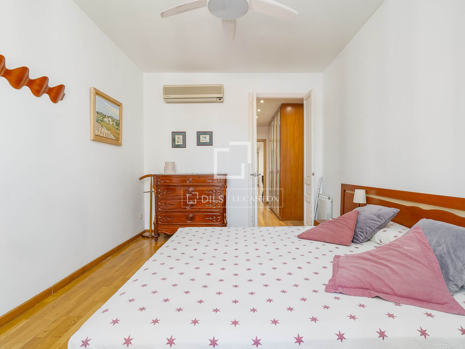 Wohnung in Barcelona, Spanien 3 Schlafzimmer, 150 m2 Nr. 195606