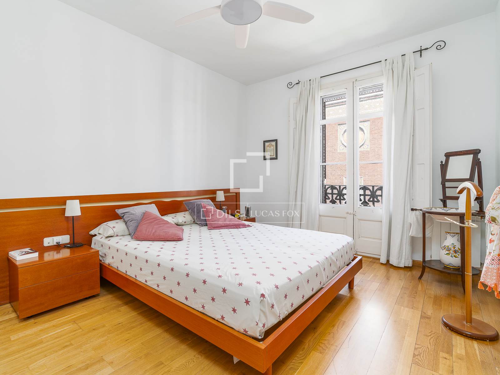 Wohnung in Barcelona, Spanien 3 Schlafzimmer, 150 m2 Nr. 195606
