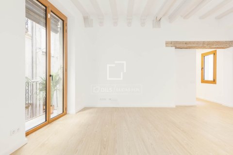 Apartment in Barcelona, Spain 4 bedrooms, 100 sq.m. No. 195610
