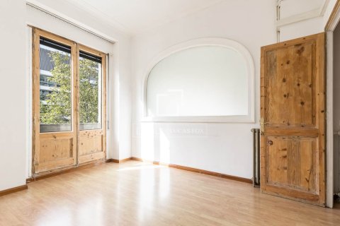 Wohnung in Barcelona, Spanien 3 Schlafzimmer, 134 m2 Nr. 195605