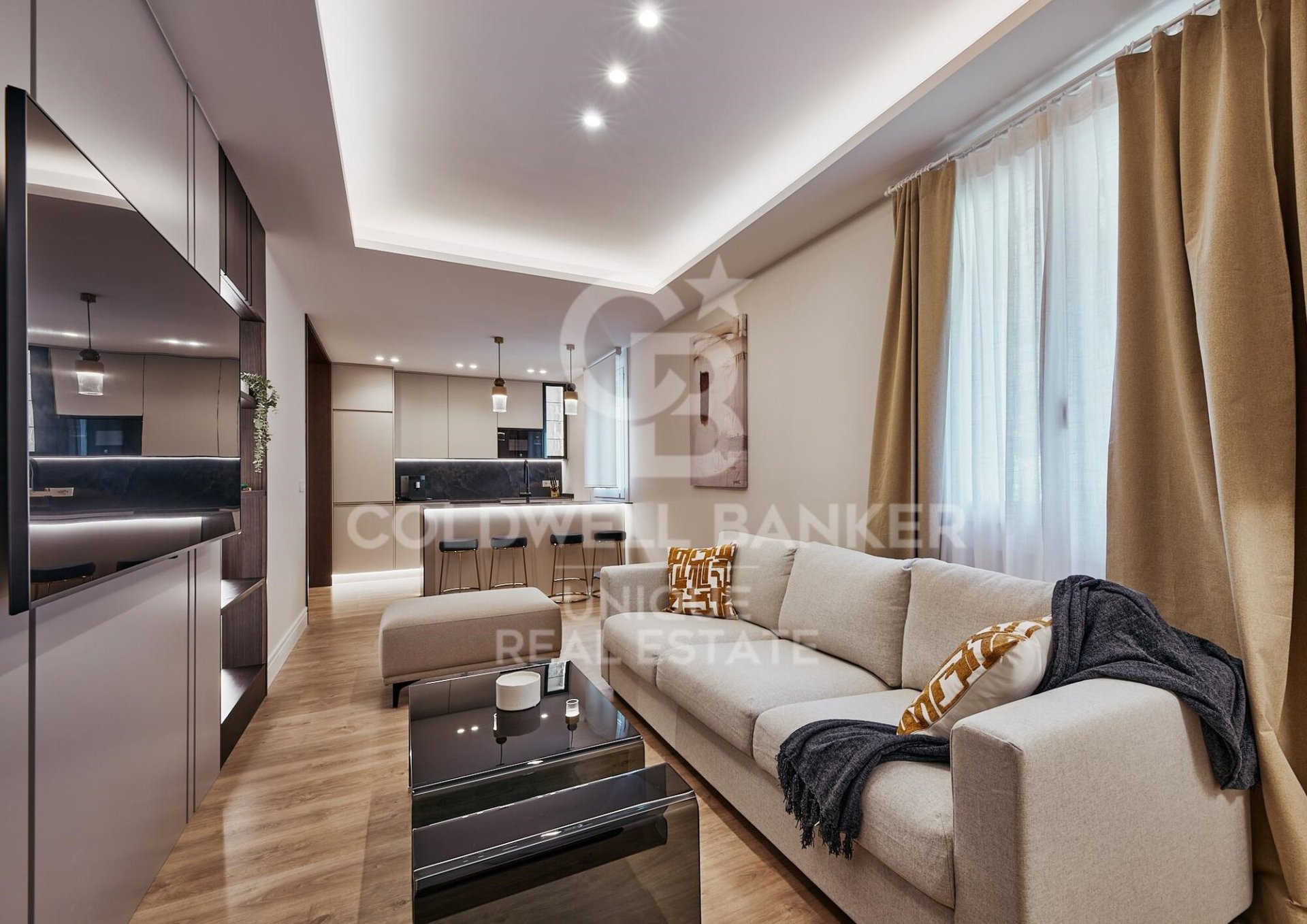 Apartamento en Madrid, España 3 dormitorios, 150 m2 No. 158202