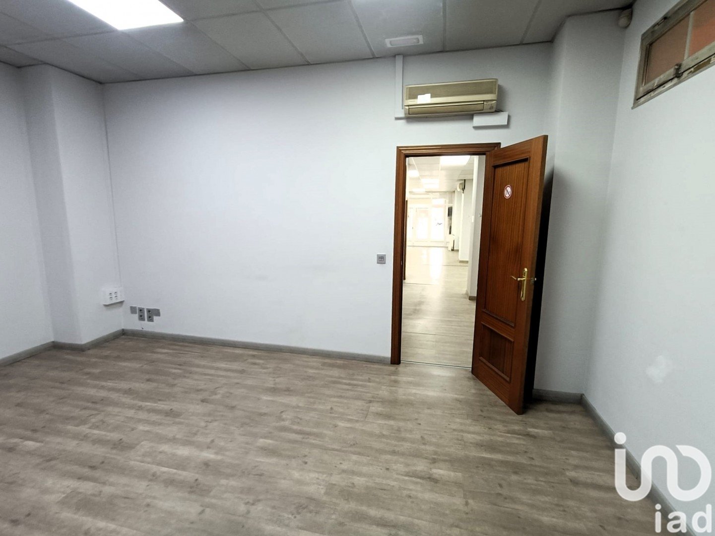 Офис в Леон, Испания 215м2 №154082