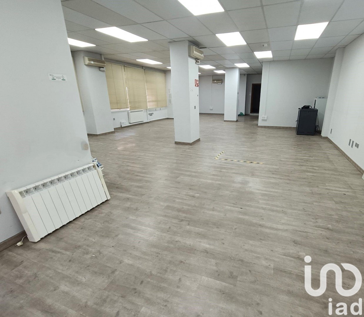 Офис в Леон, Испания 215м2 №154082