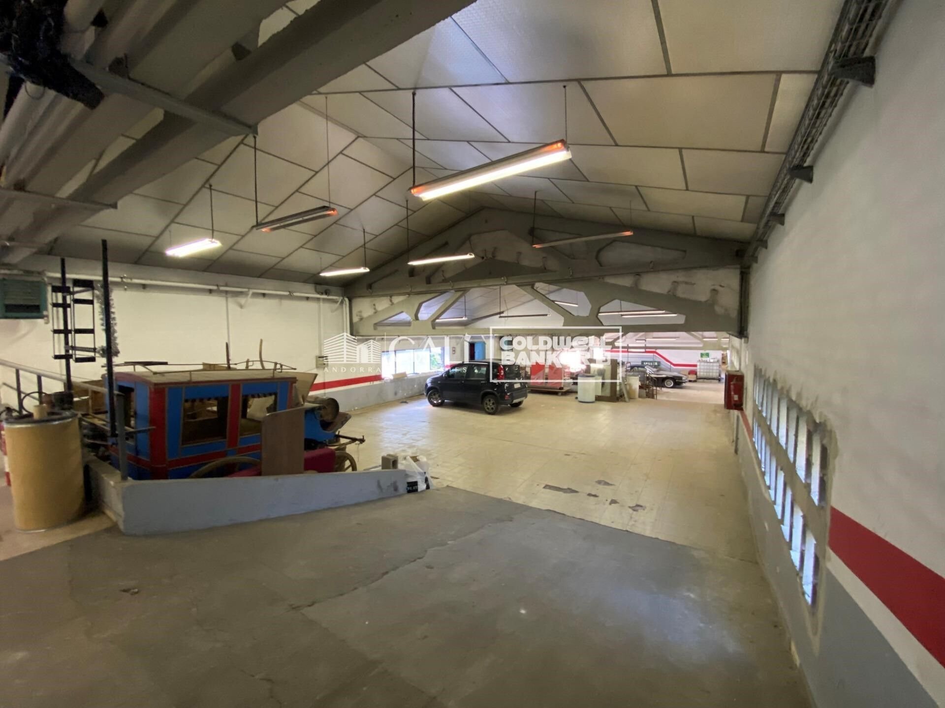 Commercial property in Principado De Andorra (Ninguna Poblacion Tiene C.P.), Lleida, Spain 1186 sq.m. No. 160523