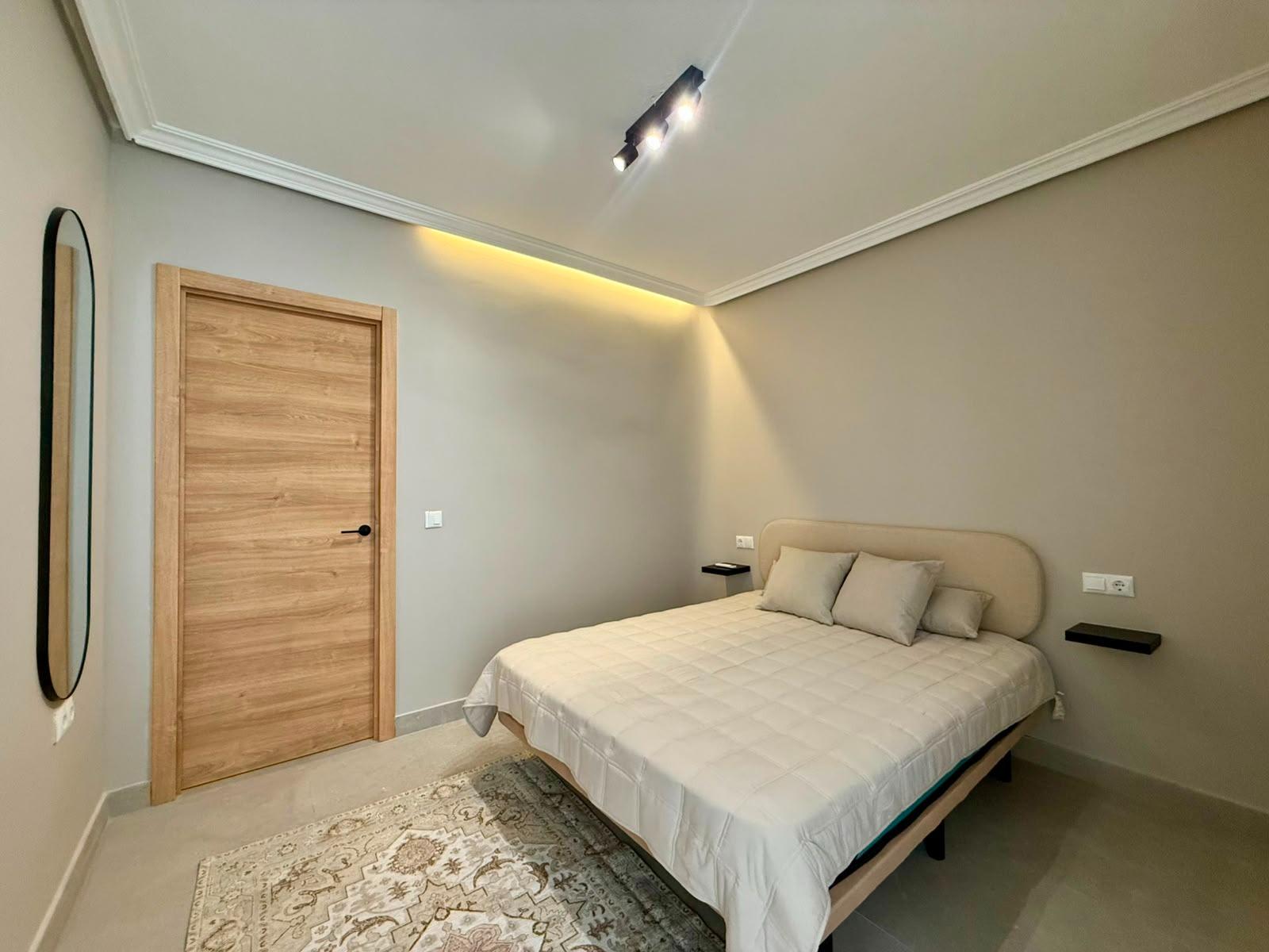 Apartamento en Torrevieja, Alicante, España 2 dormitorios, 80 m2 No. 190060