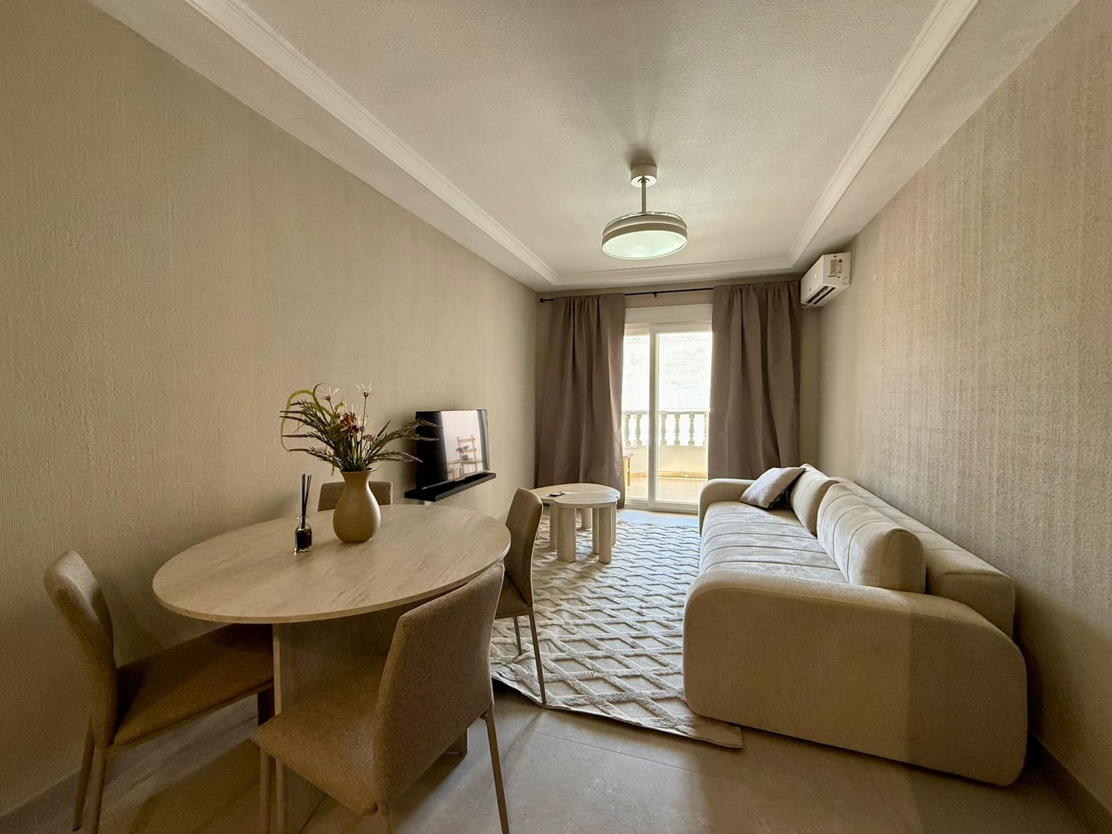 Apartamento en Torrevieja, Alicante, España 2 dormitorios, 80 m2 No. 190060